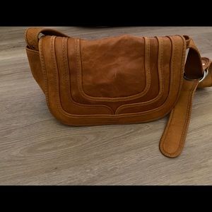 Ruehl leather messenger bag- pristine